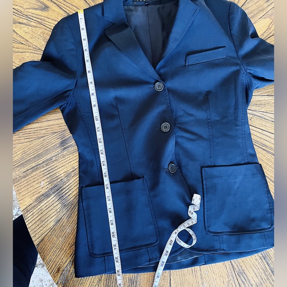 Theory Three Button Blazer Front Pockets Women’s Size 6 - Picture 9 of 9
